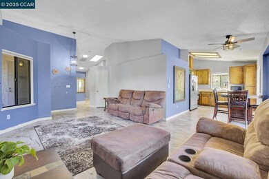 2813 Carob St, Antioch, CA 94509 - photo 5