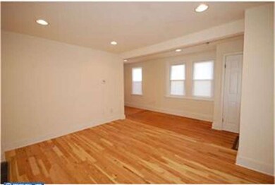 112 S Line St, Lansdale, PA 19446 - photo 3