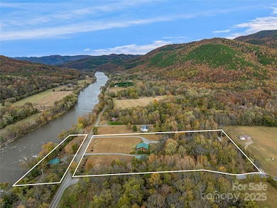 1640, 1641, 1642 River Rd, Hot Springs, NC 28743 - photo 2