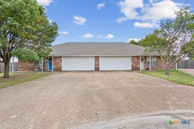 905 Black Diamond Cir unit 7, Hewitt, TX 76643 - photo 3