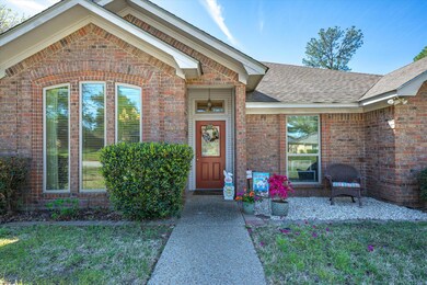 909 Beth Dr, Tyler, TX 75703 - photo 2