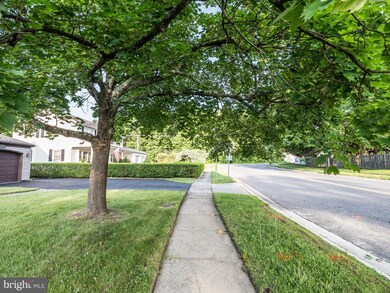 12003 Millstream Dr, Bowie, MD 20715 - photo 4