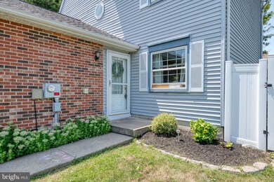 210 S 5th St, Womelsdorf, PA 19567 - photo 3