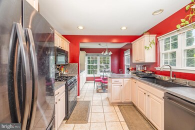 57 Carousel Cir, Hershey, PA 17033 - photo 7