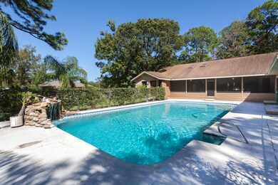 2563 Meadow Ln-12