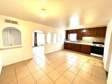 8328 Vance Place, El Paso, TX 79907 - photo 7