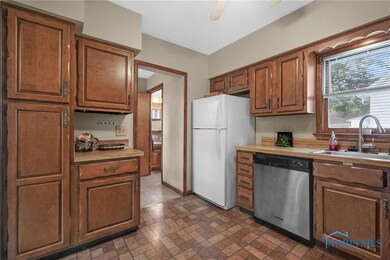 5627 Chippewa Rd, Toledo, OH 43613 - photo 6