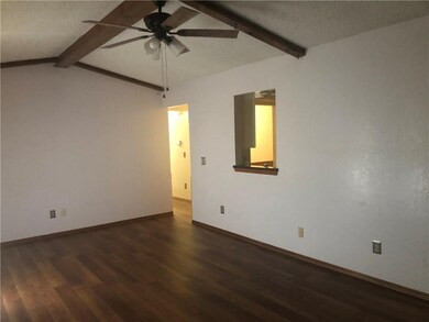 416 N Morgan Dr, Moore, OK 73160 - photo 6