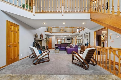 300 Foote St SW, Cedar Rapids, IA 52404 - photo 4