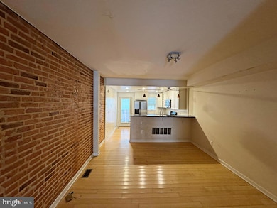 118 W Randall St, Baltimore, MD 21230 - photo 7