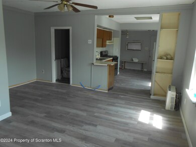 716-718 Landis St unit First Floor Right, Scranton, PA 18504 - photo 4