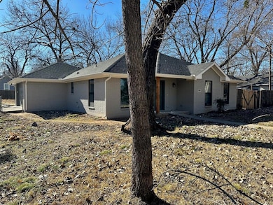 500 W Day St, Denison, TX 75020 - photo 2