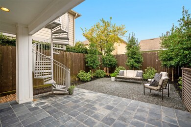 1724 Michigan St, Houston, TX 77006 - photo 2