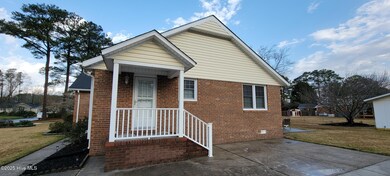 104 Janie Ave, Jacksonville, NC 28540 - photo 2