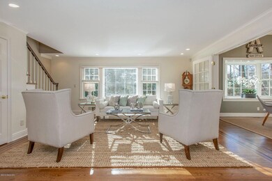 130_Hendrie-Living room 3