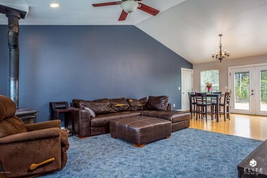 18036EWallingRd(8of24)