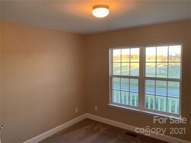 749 Jennings Rd, Statesville, NC 28625 - photo 6