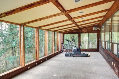 Sun Room/Flex Space! This room faces east and has wonderful morning sunlight!