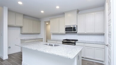 19810 Bronze Spur Ct, Tomball, TX 77377 - photo 2