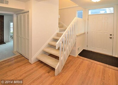 12707 Kingsbury Ct, Woodbridge, VA 22192 - photo 2