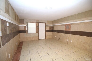 130 E 9 Mile Rd unit 8, Pensacola, FL 32534 - photo 2