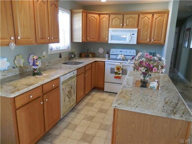 2805 English Ln, Whitehall, PA 18052 - photo 2