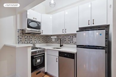 24 5th Ave unit 921, New York, NY 10011 - photo 5