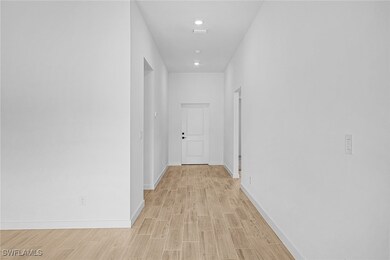 263 Lisette St, Fort Myers, FL 33913 - photo 4