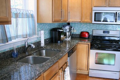 118 Dawson St, South Portland, ME 04106 - photo 4