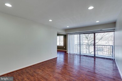 3113 Buccaneer Ct unit 201, Fairfax, VA 22031 - photo 5