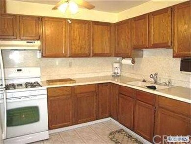 Remodeled Kitchen w/Loads of Storage