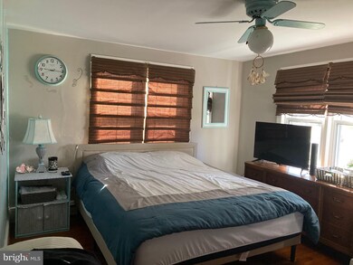 37 Pine St, Beverly, NJ 08010 - photo 5