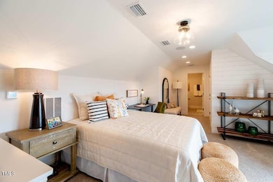 Upper Level Bonus Room