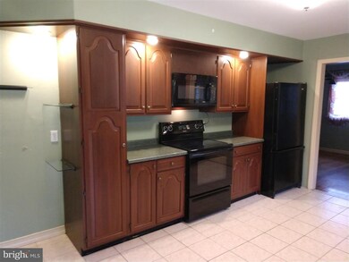 74 Main Blvd, Ewing, NJ 08618 - photo 6