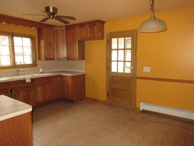 2 4th Ave, Dudley, MA 01571 - photo 6