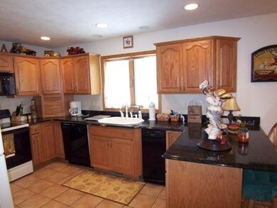 118 Whipple Tree Ln, Hawley, PA 18428 - photo 6