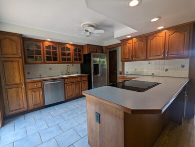 717 Rathbun St, Blackstone, MA 01504 - photo 7