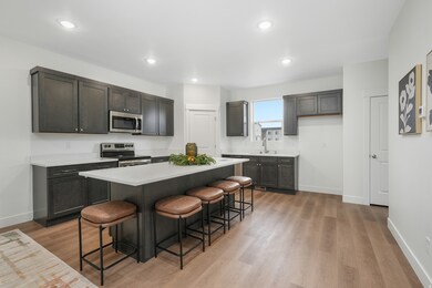 5255 N Evergreen Way unit 211, Eagle Mountain, UT 84005 - photo 3