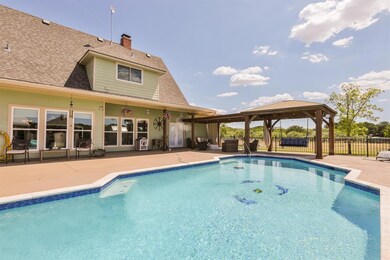 Perfectly maintained Pool with Paperwork to Prove 