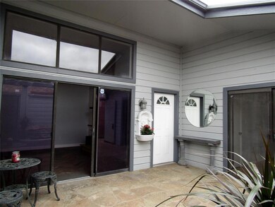 610 Bellaire Dr unit D, Hurst, TX 76053 - photo 2