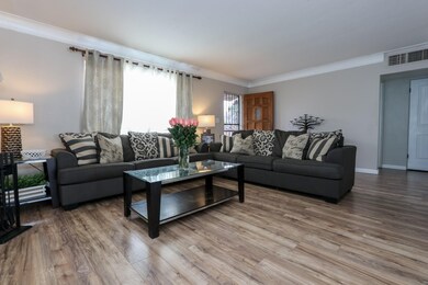 5013 E 2nd St Living room