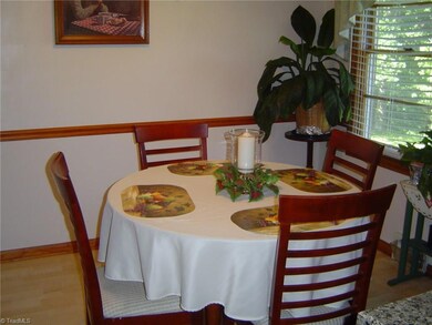 5277 Sweetwater Ct, Greensboro, NC 27407 - photo 6