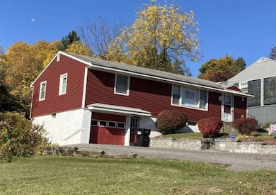 212 Deforest Rd, Syracuse, NY 13214 - photo 5