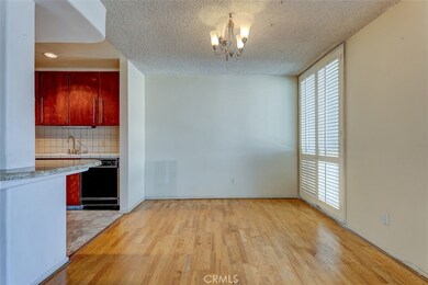 5454 Zelzah Ave unit 215, Encino, CA 91316 - photo 2
