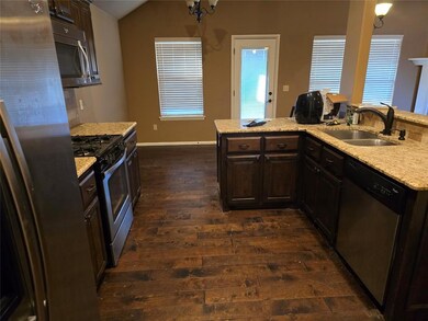 10633 SW 34th Terrace, Yukon, OK 73099 - photo 6