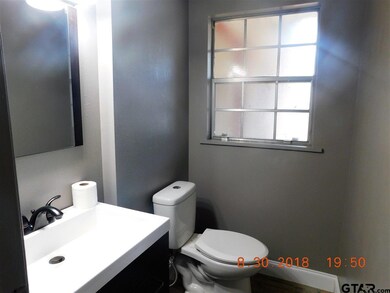 1523 1523 Austin, Tyler, TX 75701 - photo 6