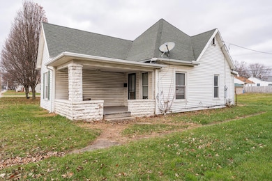 922 N North St, Washington Court House, OH 43160 - photo 3