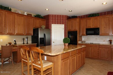 42 Inch Cabinetry, Stone Tile Backsplash