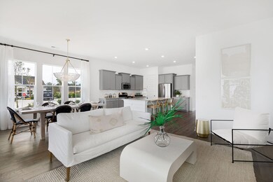 ElliotLiving