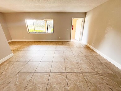 1106 Meadows Cir, Boynton Beach, FL 33436 - photo 4